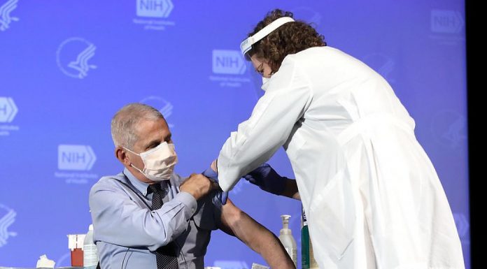 People of color questioning Covid-19 vaccine aren’t conspiracy theorists, Dr. Fauci, Muslim-American doctors, say