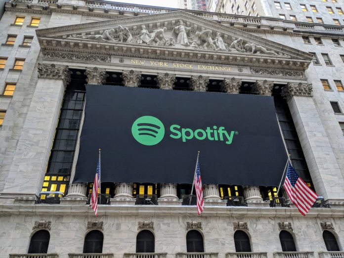 New,York,City,,April,3,2018,-,Banner,On,The