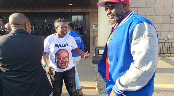 ‘No one else will listen to you’: Kenyan presidential campaign meets with Kenyans in Minnesota