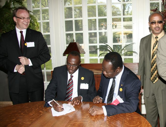 BFA MOU with Ghana April 2010